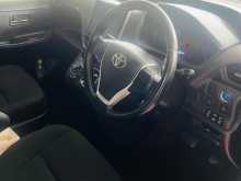 https://riyasewana.com/uploads/toyota-voxy-2014-2211280712033.jpg