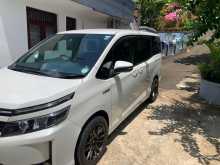Toyota Voxy 2014 Van