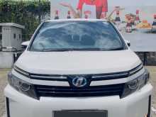 https://riyasewana.com/uploads/toyota-voxy-2014-2715553412841.jpg