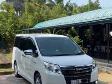Toyota Voxy 2014 Van