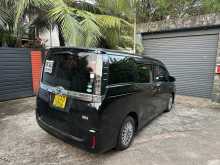 https://riyasewana.com/uploads/toyota-voxy-2014-714444212583.jpg