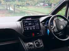 Toyota Voxy 2015 Van