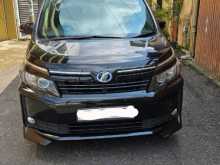 https://riyasewana.com/uploads/toyota-voxy-2015-310213212412.jpg