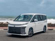 Toyota Voxy 2025 Van
