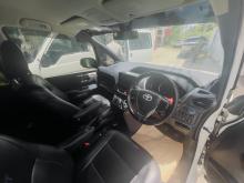 https://riyasewana.com/uploads/toyota-voxy-2715573617326.jpg