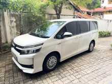 https://riyasewana.com/uploads/toyota-voxy-2811552852.jpg