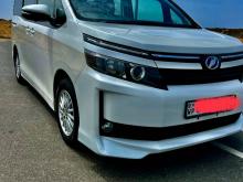 Toyota Voxy 2015 Van