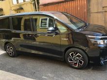 https://riyasewana.com/uploads/toyota-voxy-310220117825.jpg