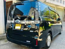 https://riyasewana.com/uploads/toyota-voxy-310271417415.jpg