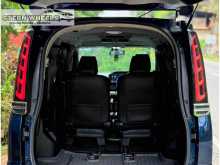 https://riyasewana.com/uploads/toyota-voxy-3120222722443.jpg