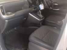 https://riyasewana.com/uploads/toyota-voxy-32159086574.jpg