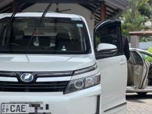 Toyota Voxy 2014 Van
