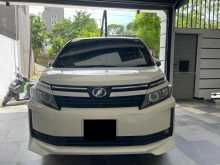 Toyota Voxy 2014 Van