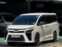 Toyota Voxy 2014 Van