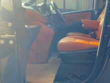 https://riyasewana.com/uploads/toyota-voxy-esquire-3014243324544.jpg