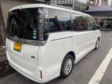 https://riyasewana.com/uploads/toyota-voxy-hybrid-2014-1019220212793.jpg