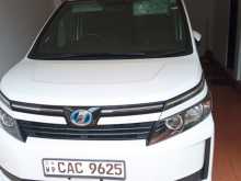 Toyota Voxy 2014 Van