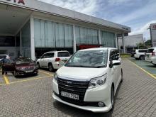 Toyota Voxy Noah 2015 Van