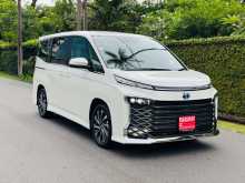 Toyota Voxy S-Z Fully Loaded 2025 Car