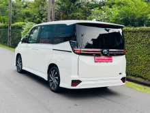 https://riyasewana.com/uploads/toyota-voxy-s-z-4120350912.jpg
