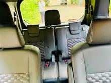 https://riyasewana.com/uploads/toyota-voxy-sz-1416311624691.jpg