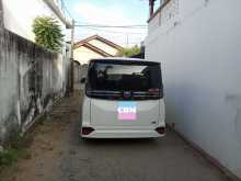 https://riyasewana.com/uploads/toyota-voxy-sz-172211094212.jpg