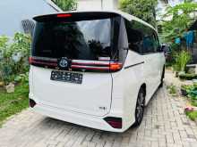 https://riyasewana.com/uploads/toyota-voxy-sz-2023-1921112912094.jpg
