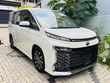 Toyota VOXY SZ 2023 Van