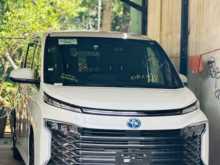 Toyota Voxy Sz Hybrid 2023 Van