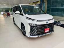 Toyota Voxy SZ 2023 Van