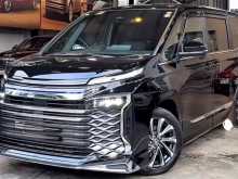 Toyota Voxy SZ 2024 Van