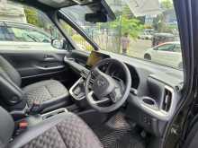 https://riyasewana.com/uploads/toyota-voxy-sz-2024-2013254512253.jpg
