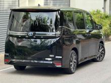 https://riyasewana.com/uploads/toyota-voxy-sz-2122361624443.jpg