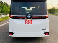 https://riyasewana.com/uploads/toyota-voxy-sz-2922442424031.jpg