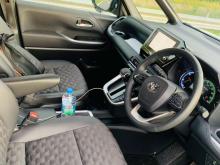 https://riyasewana.com/uploads/toyota-voxy-sz-311511336715.jpg