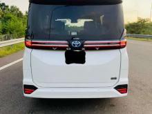 https://riyasewana.com/uploads/toyota-voxy-sz-311511336854.jpg