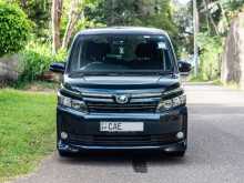 https://riyasewana.com/uploads/toyota-voxy-v-2014-1321555612542.jpg