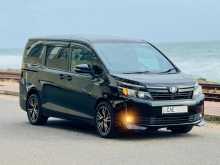 Toyota Voxy V Grade 2014 Van