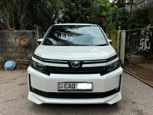 Toyota Voxy V Grade 2014 Van