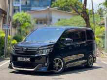 Toyota Voxy V Grade 2014 Wagon