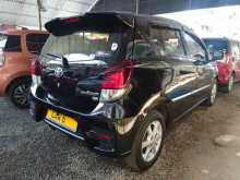 https://riyasewana.com/uploads/toyota-wigo-7182800194.jpg
