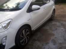 https://riyasewana.com/uploads/toyota-x-urban-2015-1721373512922.jpg