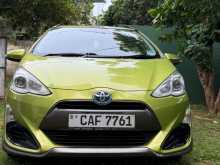 https://riyasewana.com/uploads/toyota-x-urban-2015-187343512724.jpg