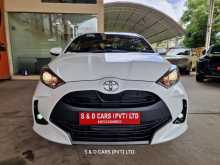 https://riyasewana.com/uploads/toyota-yaris--28184259606.jpg