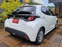 https://riyasewana.com/uploads/toyota-yaris--495750743.jpg
