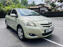 https://riyasewana.com/uploads/toyota-yaris-1-3-38572022373.jpg