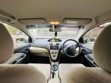 https://riyasewana.com/uploads/toyota-yaris-1-3-38574924262.jpg