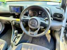 https://riyasewana.com/uploads/toyota-yaris-11012144023.jpg