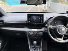 https://riyasewana.com/uploads/toyota-yaris-1114614613.jpg