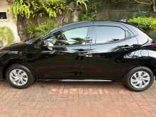 https://riyasewana.com/uploads/toyota-yaris-1115759763.jpg